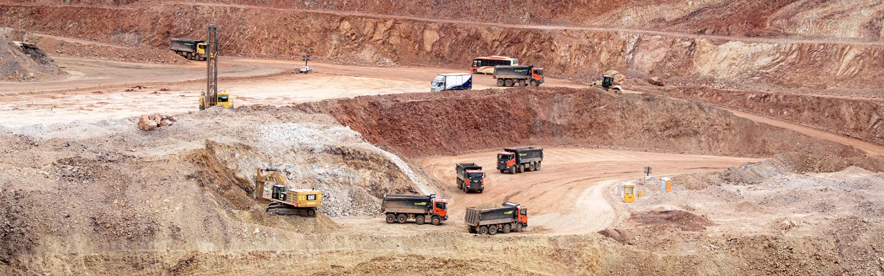 Vehículos de apoyo en el negocio de la minería