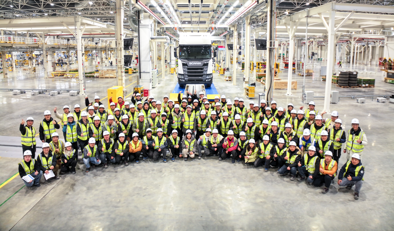 Live and stay with Scania in China