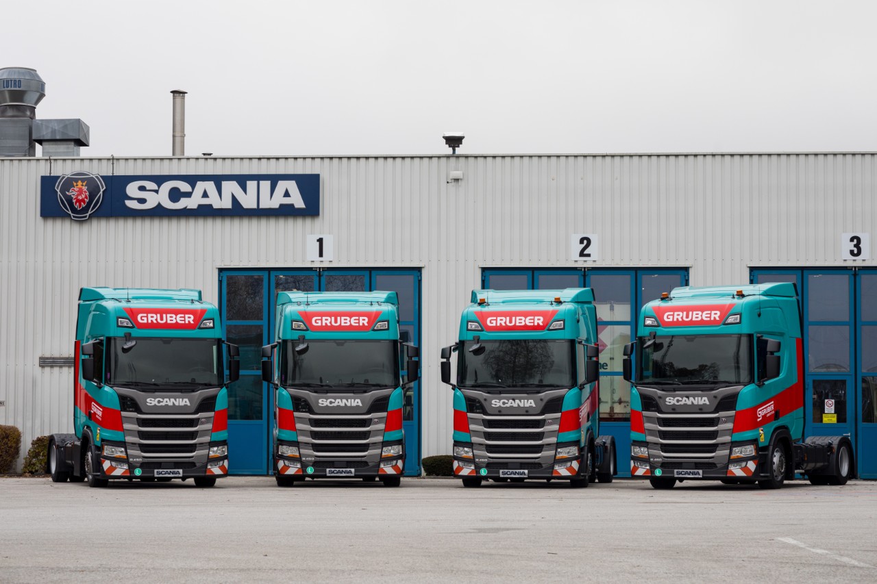 4 Scania von Gruber Logistics 