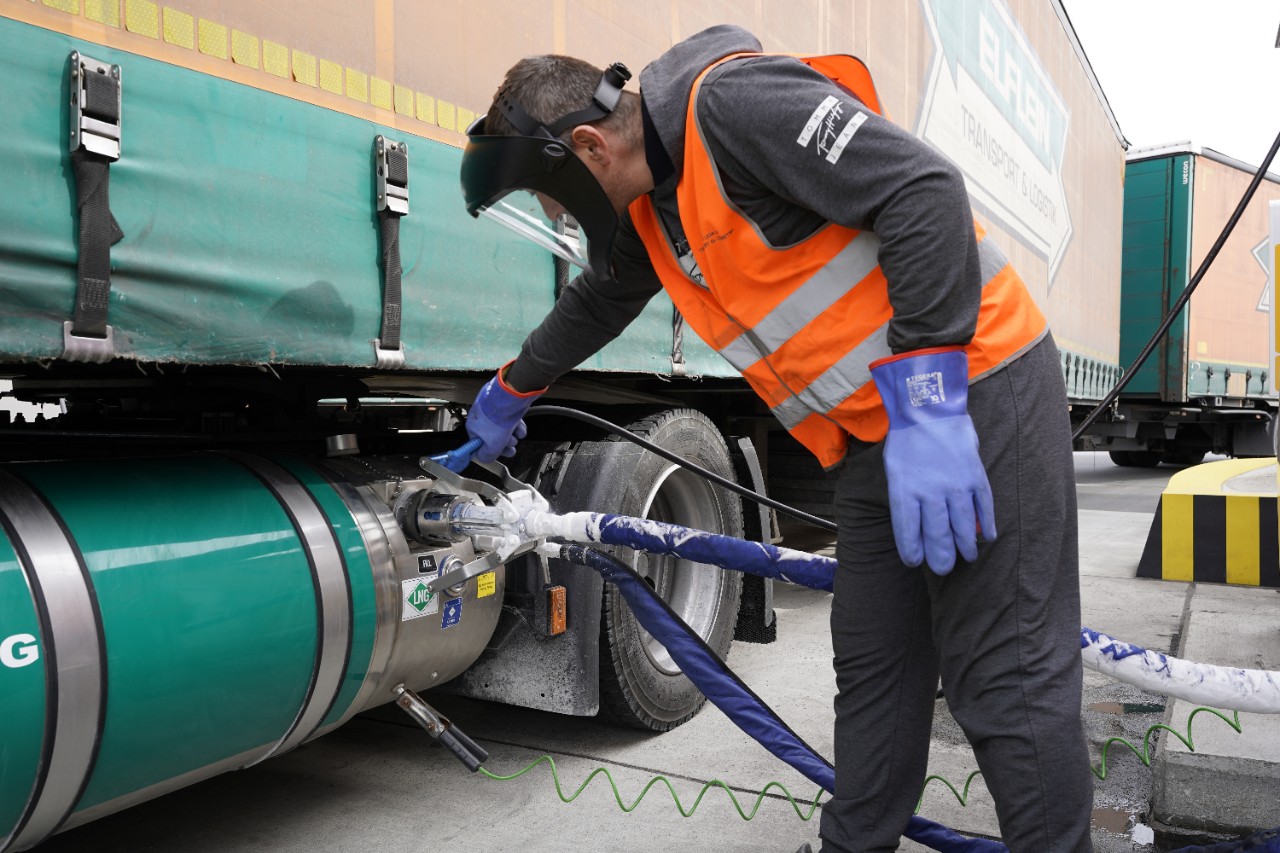 Transport- und Logistikspezialist Elflein setzt auf LNG-Lkw von Scania 