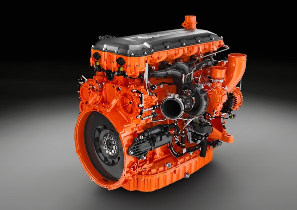 Orangener Scania Motor