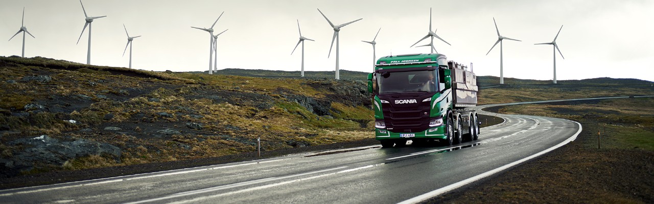 Grüner Scania der G-Baureihe