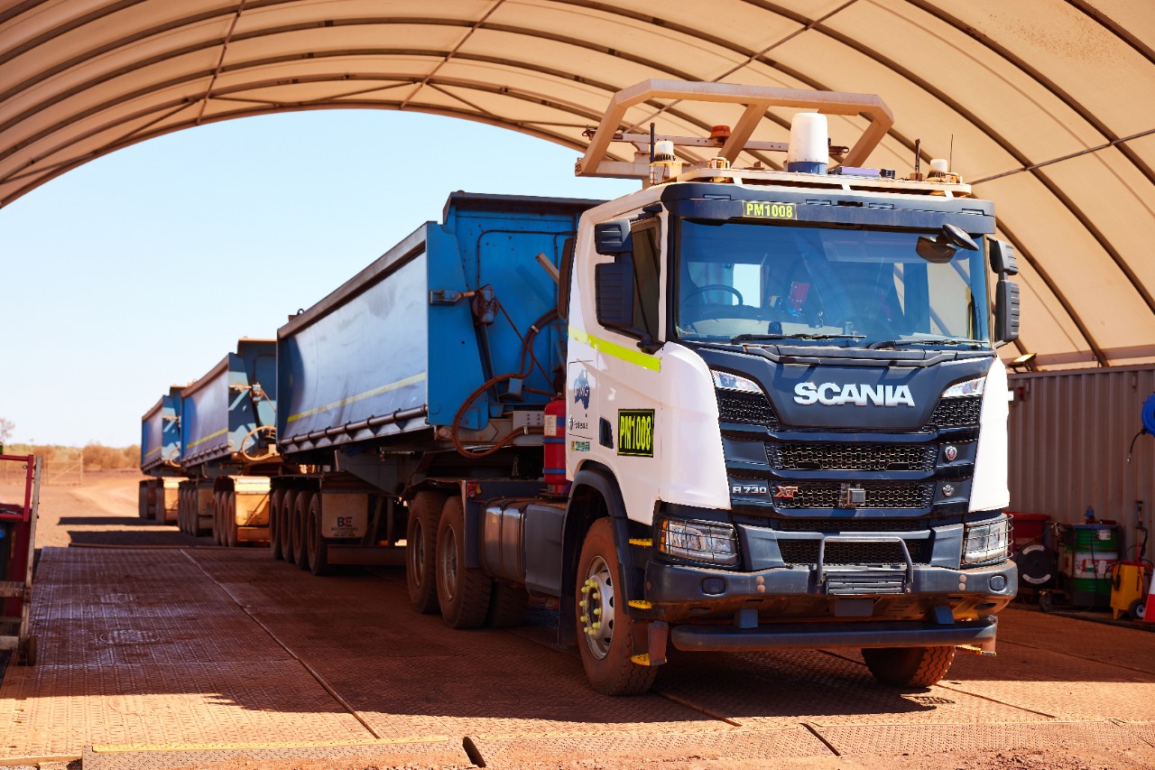 Scania and Fortescue collaborate to develop autonomous mining road train