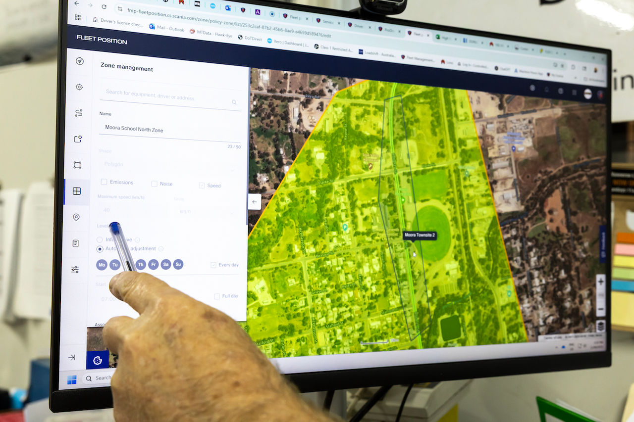 fleet-monitoring-screen
