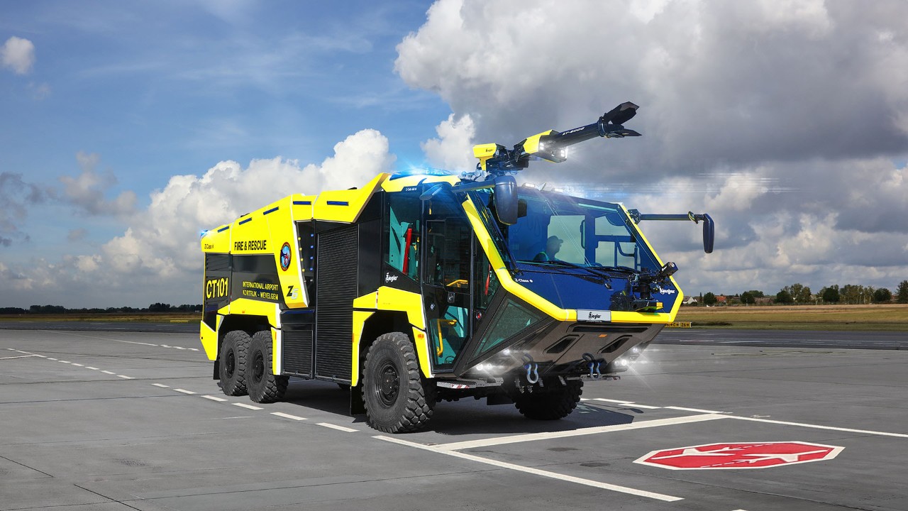 Crash tender Ziegler avec Scania V8 pour l'aéroport international de Courtrai-Wevelgem