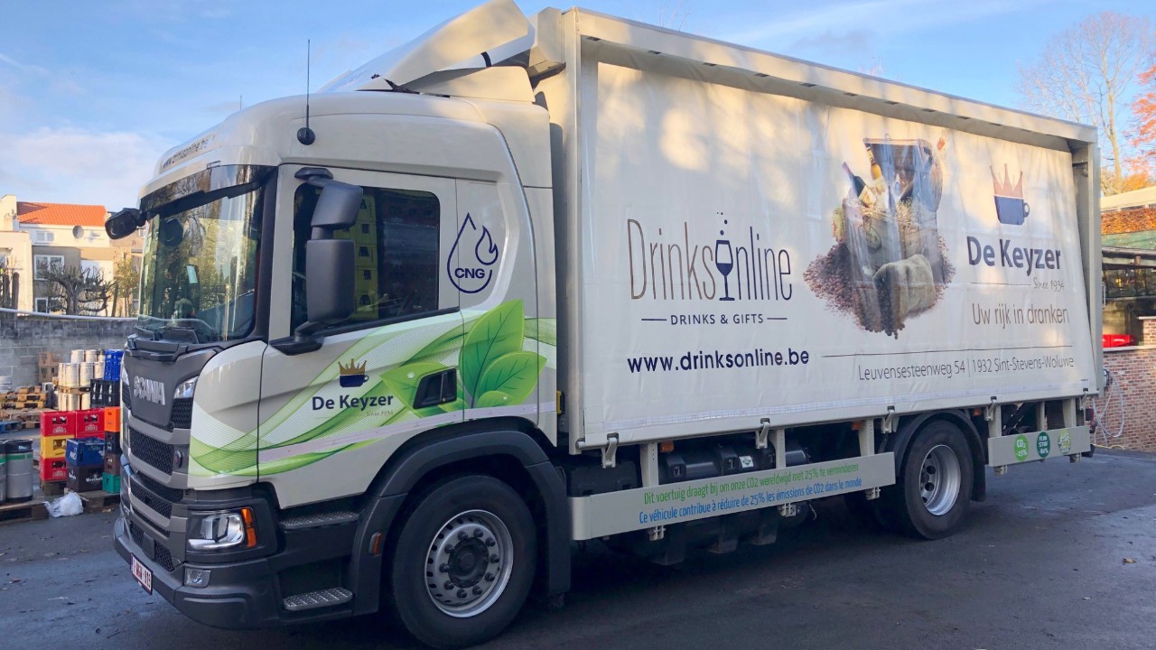 De eerste Scania op aardgas voor De Keyzer Drinks
