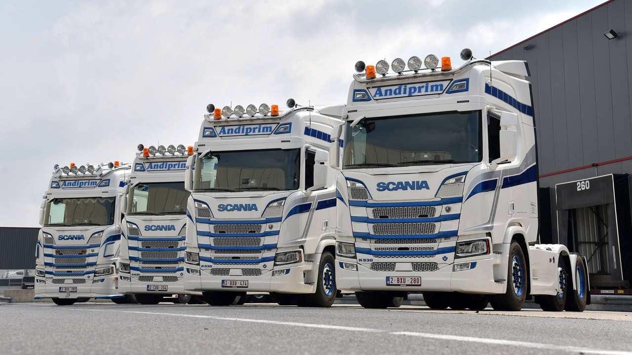 Andiprim voegt vijf Scania’s V8 toe aan zijn vloot