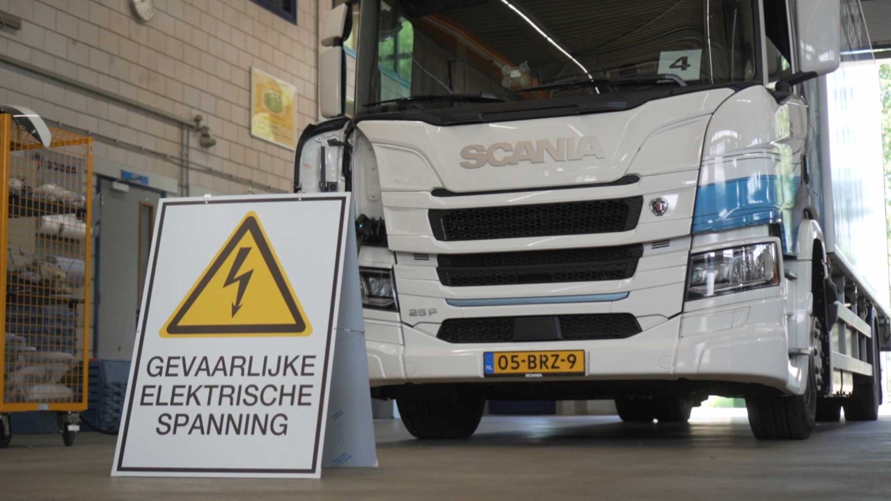Scania certificeert werkplaatsen voor werkzaamheden aan elektrische voertuigen