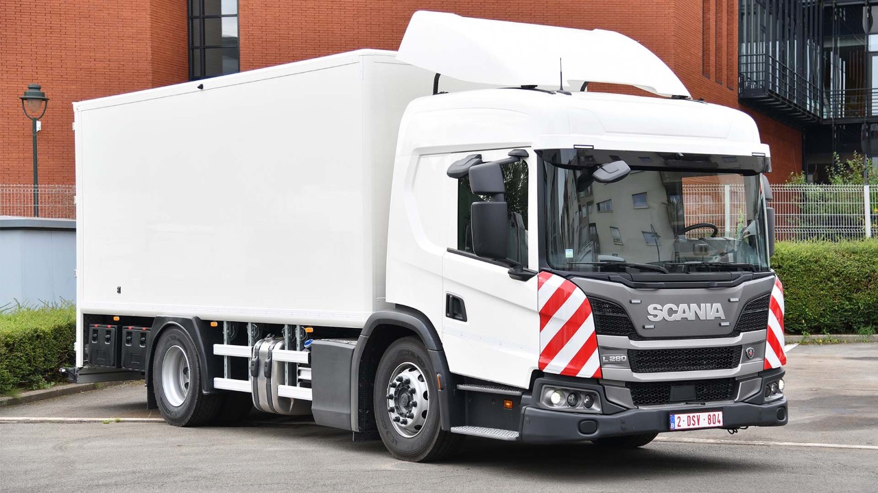 Net Brussel kiest voor de chauffeursopleidingen voor een Scania met verlaagde cabine