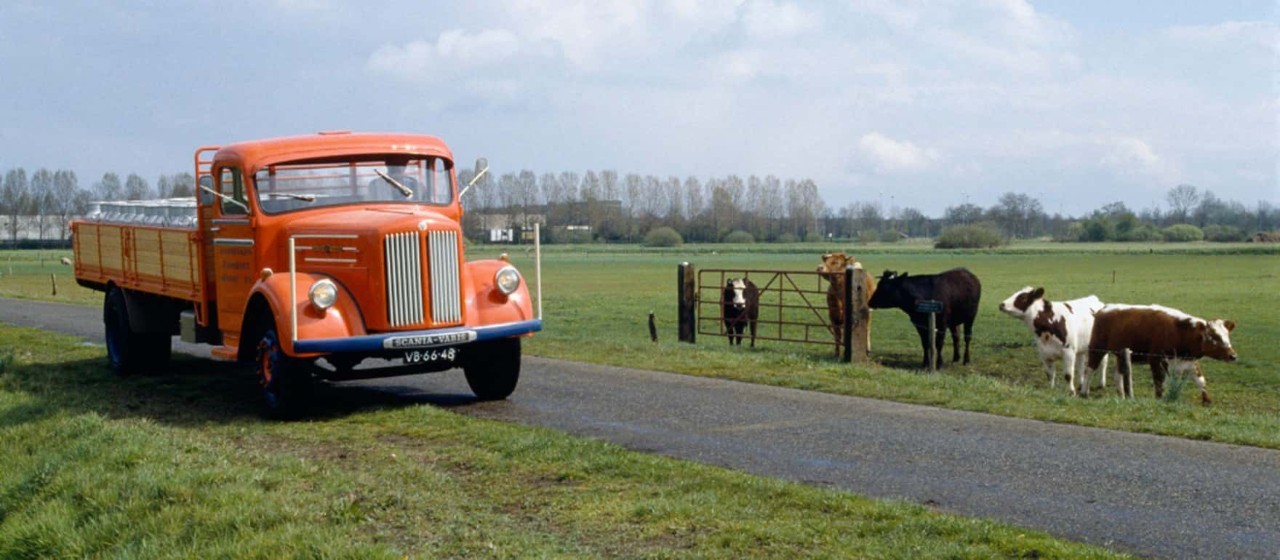 1953: Увеличава се търсенето на по-тежки камиони 
