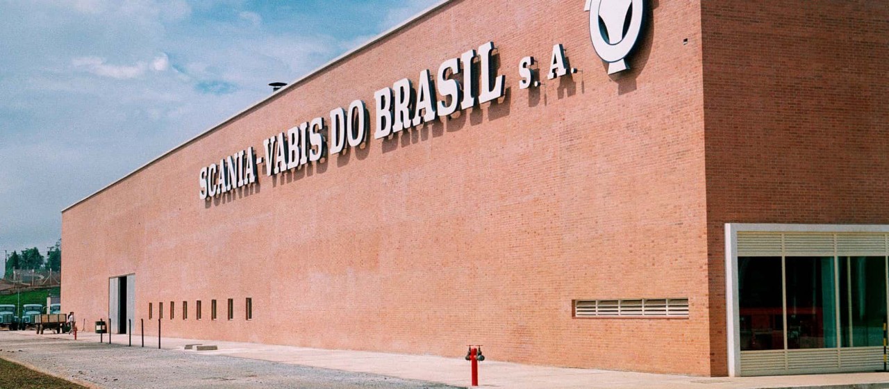 1961: Завършен завод в Сао Пауло, Бразилия 
