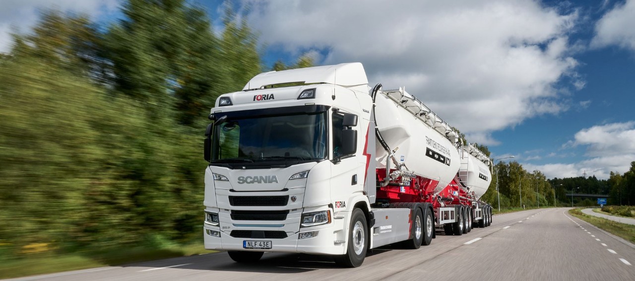 Scania пусна на пътя в Швеция 64-тонен е-камион