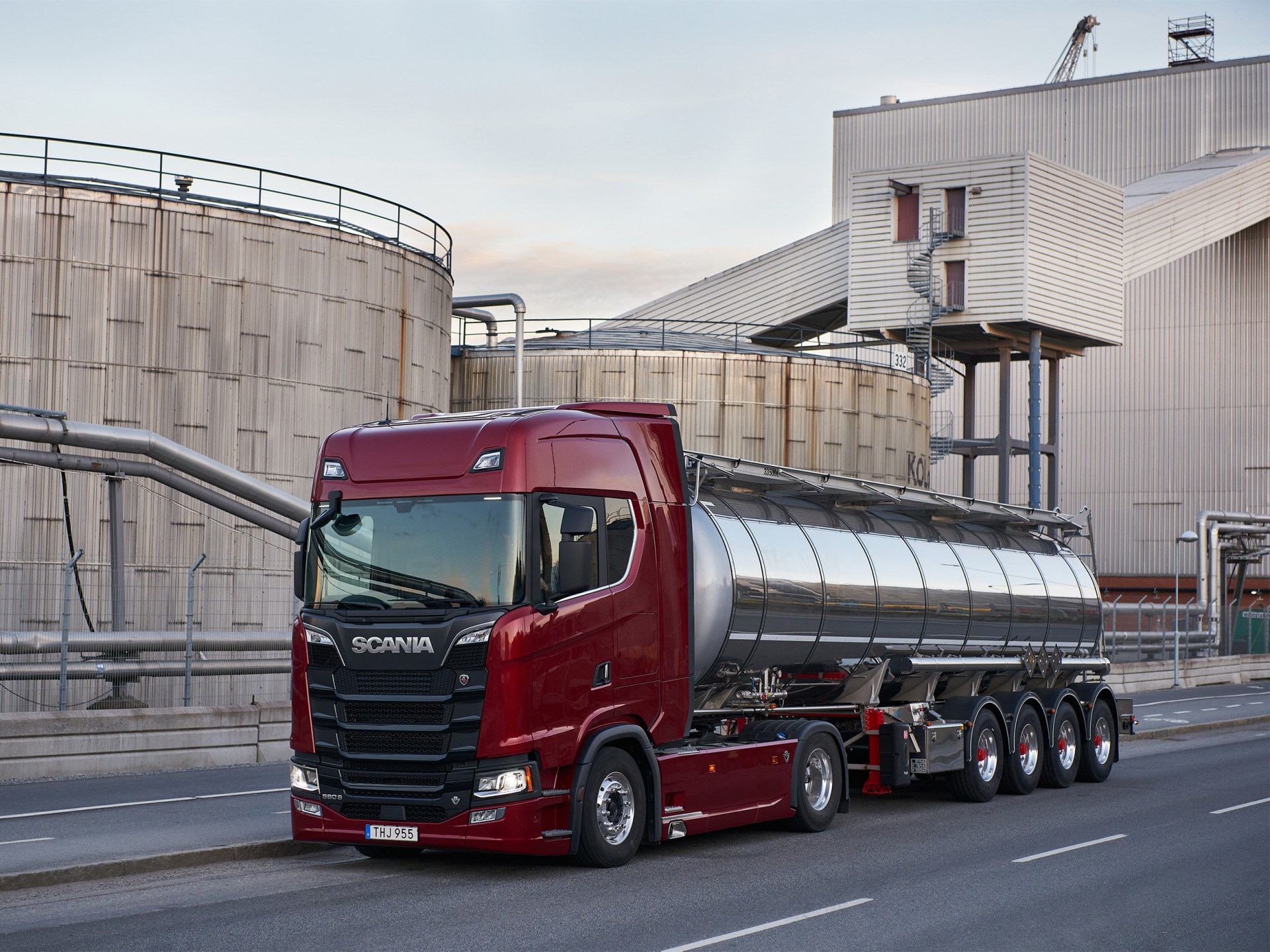 Scania r480 красный
