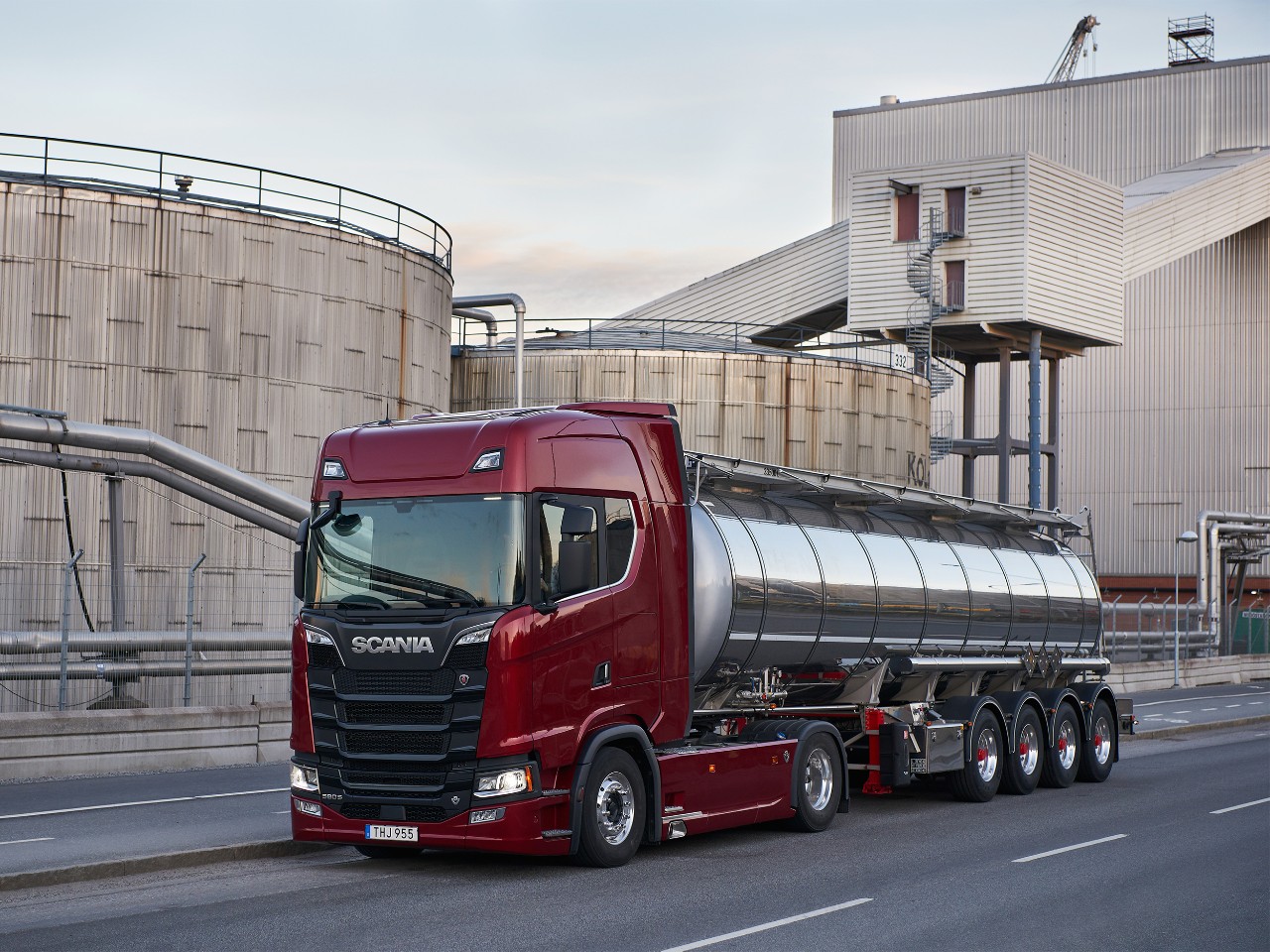 Petroleum and chemicals transport Scania Botswana