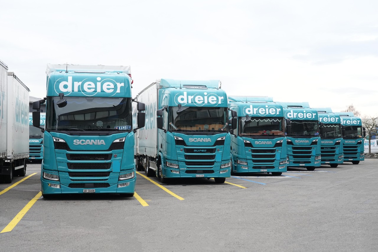 16 neue Scania Baustoff-Fahrzeuge für die Dreier AG in Suhr