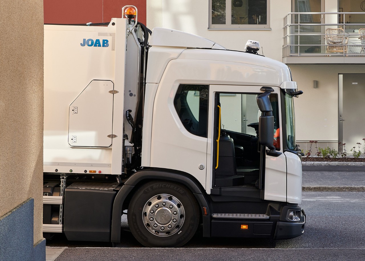 Scania L-Baureihe Fahrerhaus mit niedriger Einstiegshöhe City-Tür