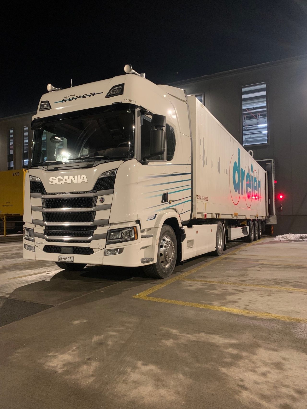 Premier Scania neuf dans le parc de véhicules et impatient de voir ses performances