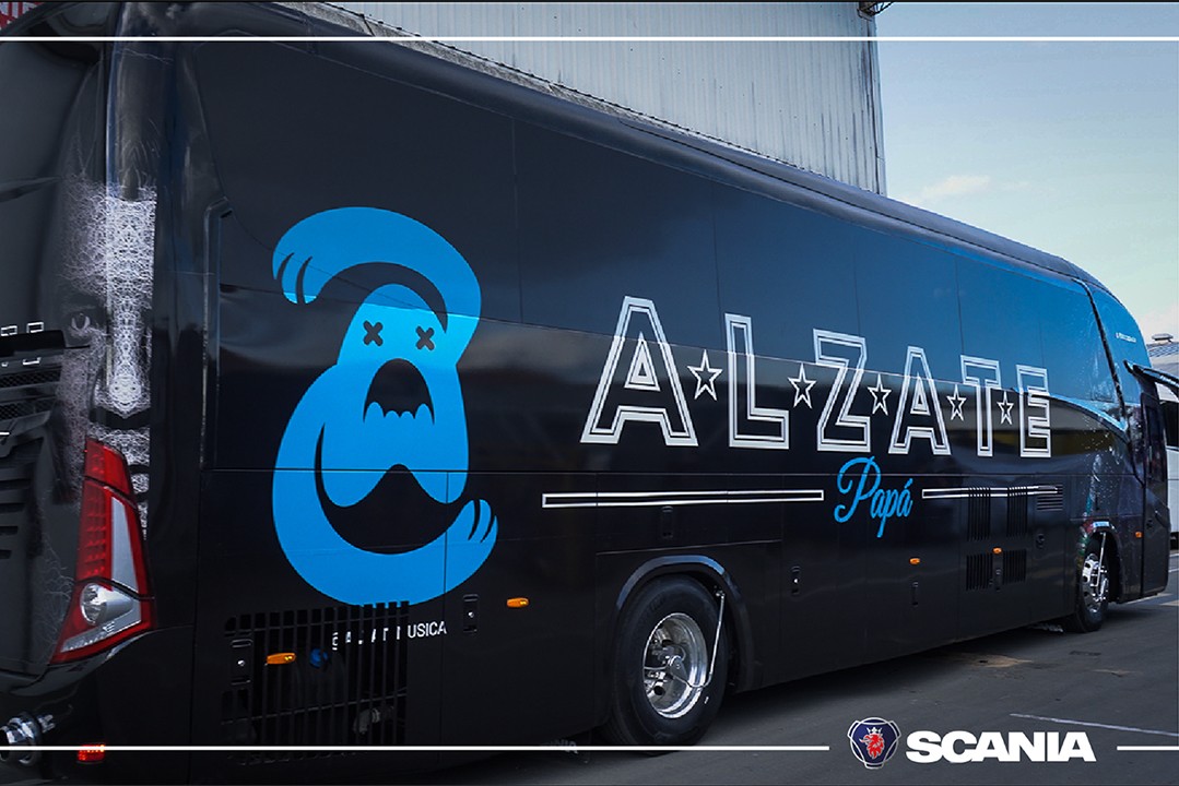 Alzate Recibe un Bus Especial Diseñado a Medida