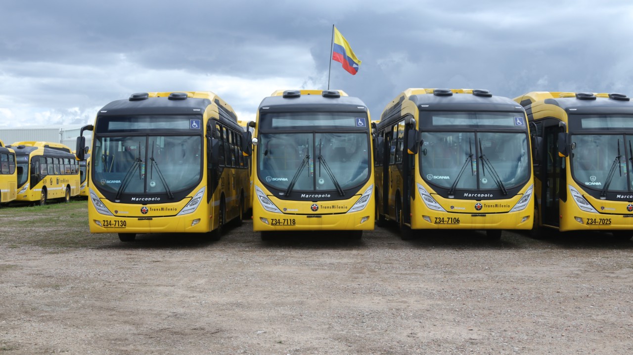 Scania Colombia Hace Entrega de 323 Buses Padrones Para el SITP en Bogotá