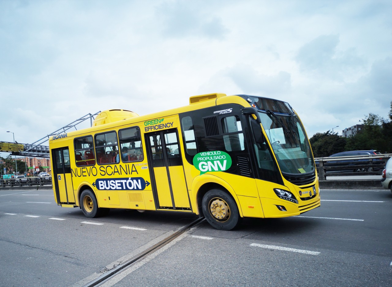 Scania Presenta el Primer Autobús a Gas Euro 6 de Nueve Metros a NIvel Global