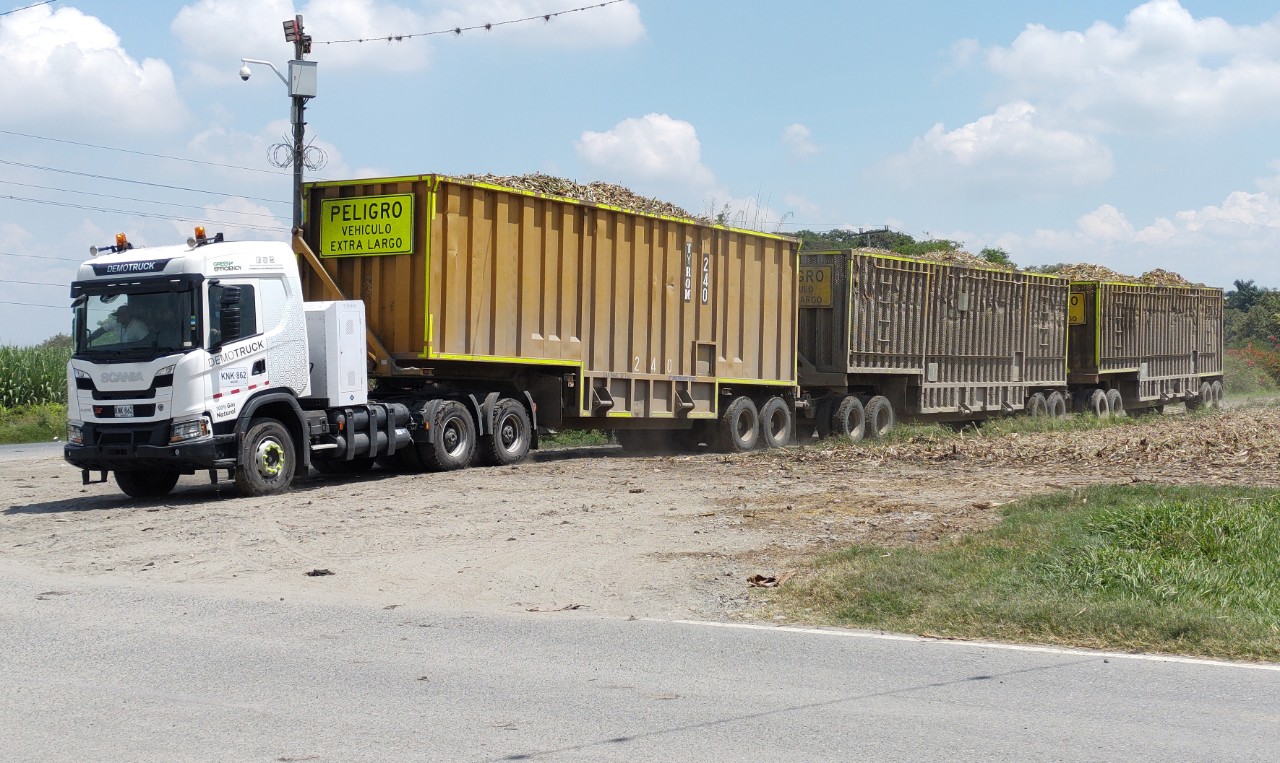 Aplicación de transporte de petróleo y productos químicos de Scania