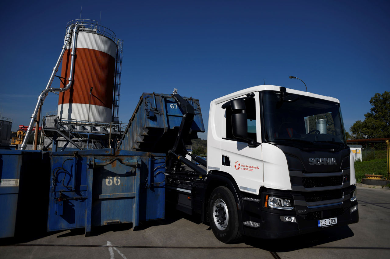 Scania hákový nosič kontejnerů