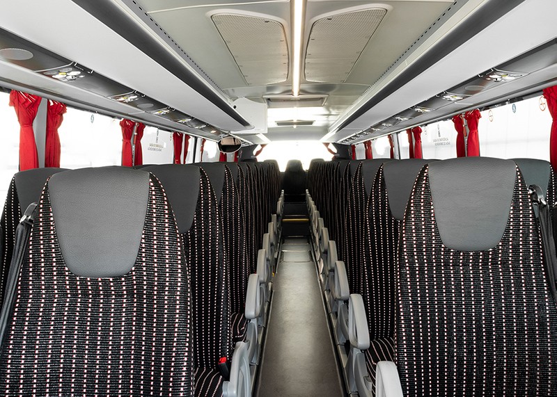 Provedení interiéru autobusu Scania Irizar