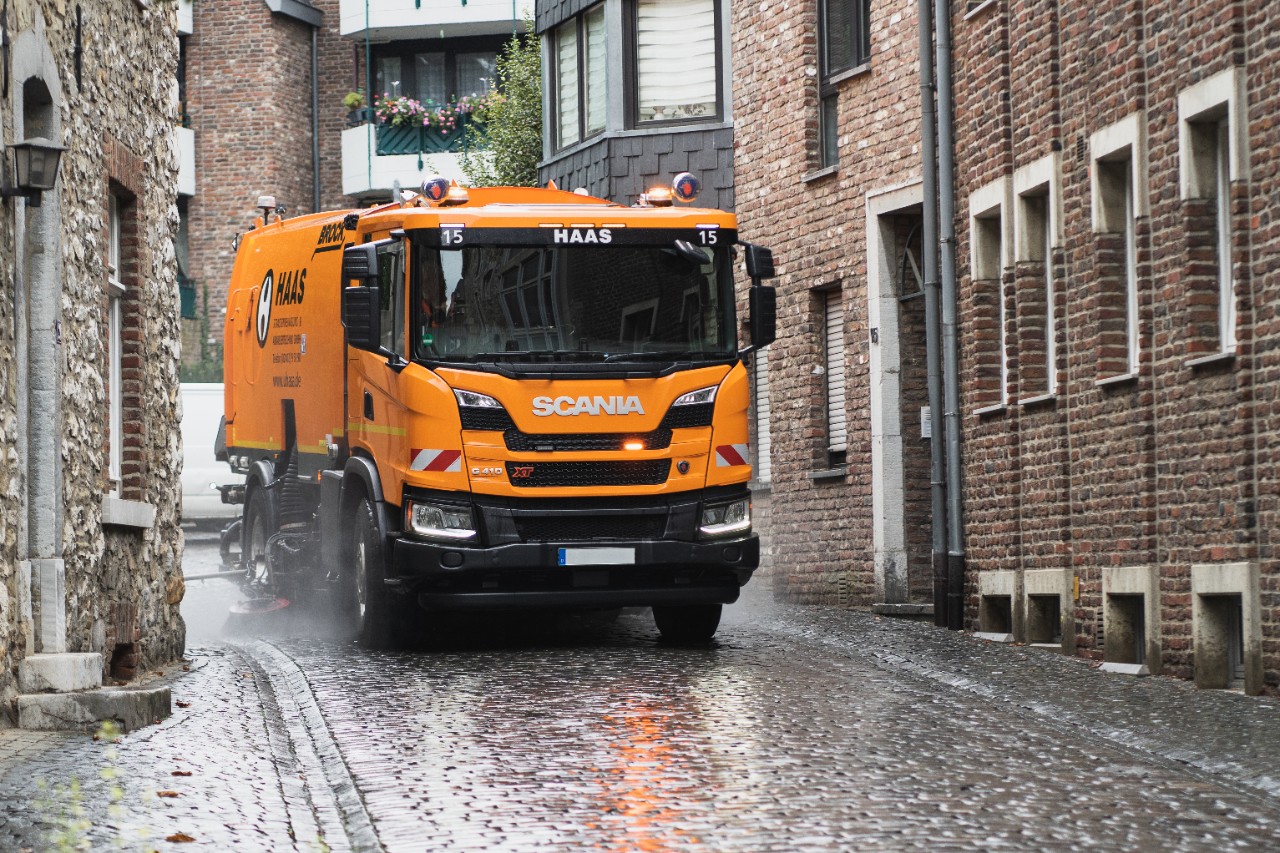 Straßenkehrmaschinen von Scania