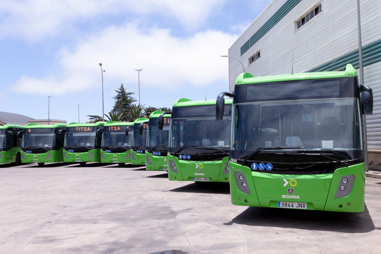 Titsa adquiere 115 nuevos autobuses Scania con tecnología híbrida