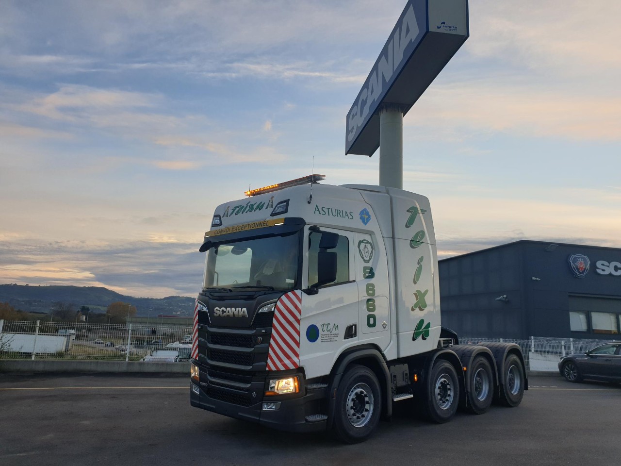 Dos Scania V8 para el trabajo más exigente de Transportes Teixu Menéndez