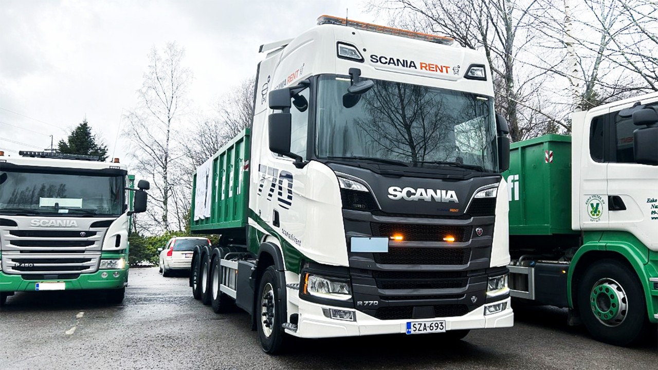 Scania-Rent-koukkuauto-penkkarit-2023