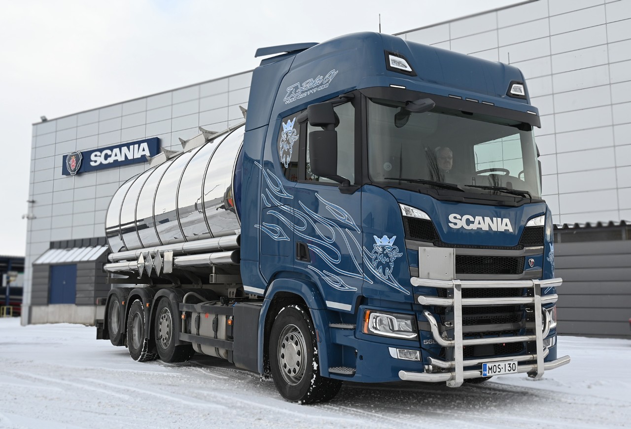 Scania-super-saastaa-polttoainetta-sailioajossa