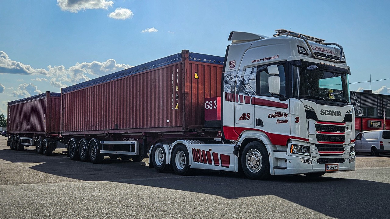 HCT Scania R 560