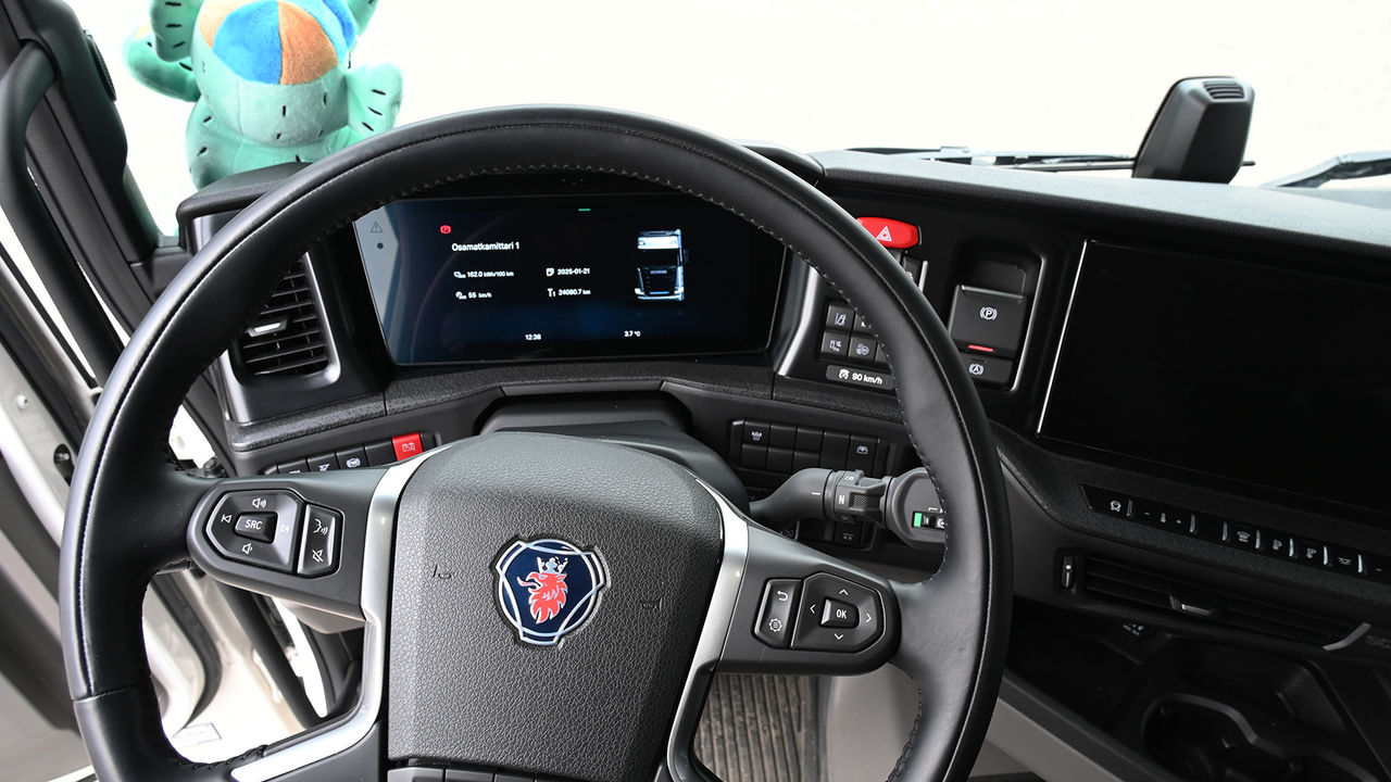 Kuljetus Ovaskan 45 R Scania sähkökuorma-auto