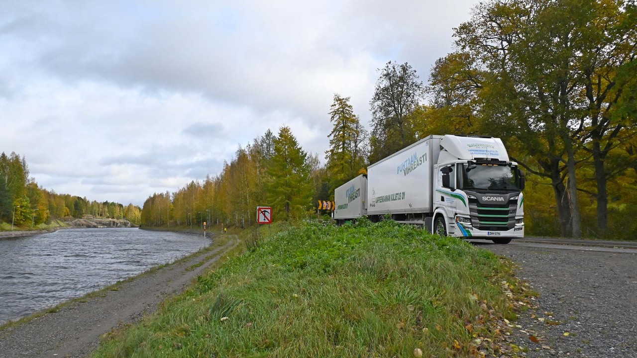 Scania 410 kulkee nesteytetyllä biokaasulla (LBG). 