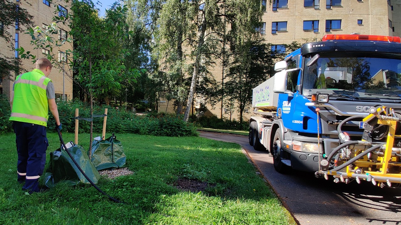 Säät suosivat, kun alusterä päästettiin hommiin Espoossa. 