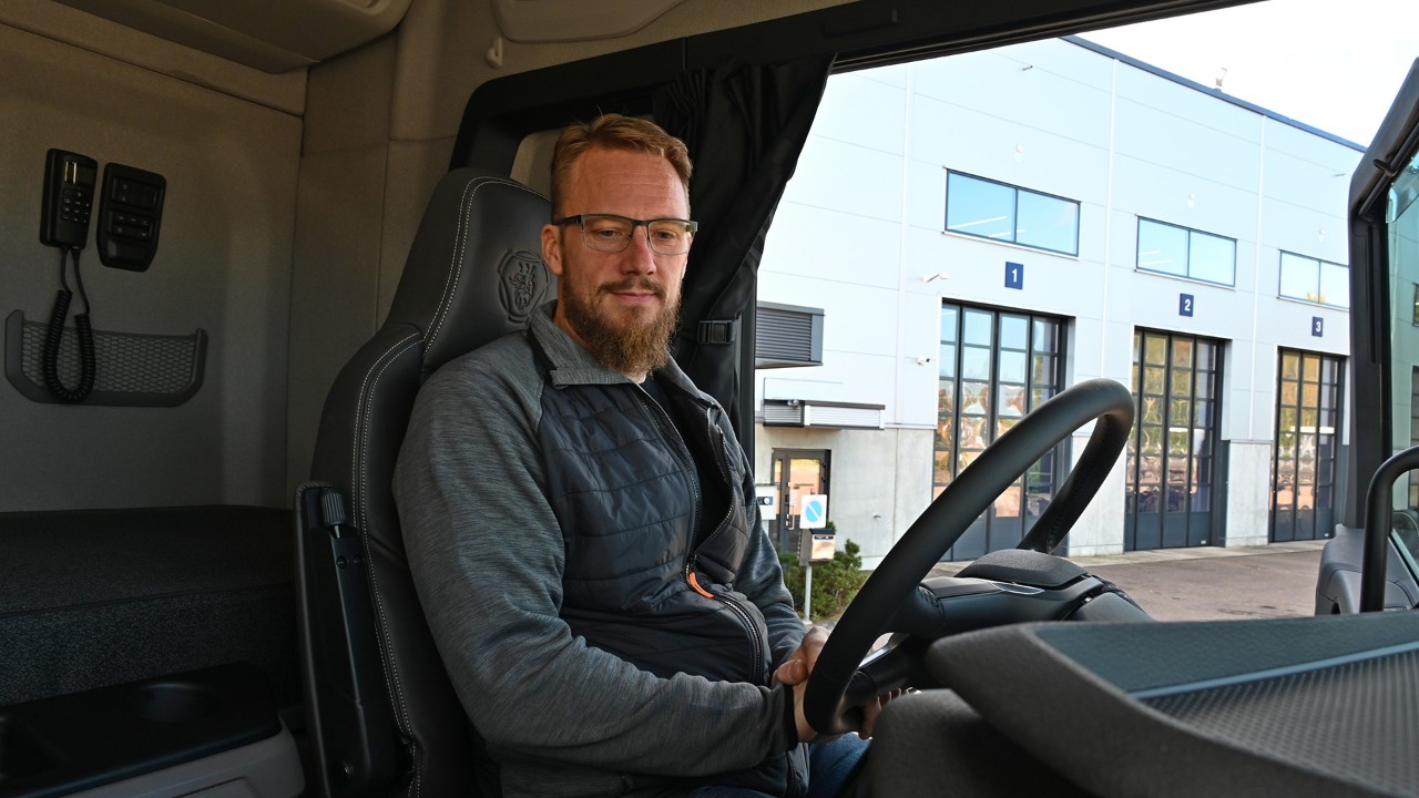 Suomen ensimmäinen pitkä S23H-​ohjaamo, Mikko Ruuska Mikete Oy