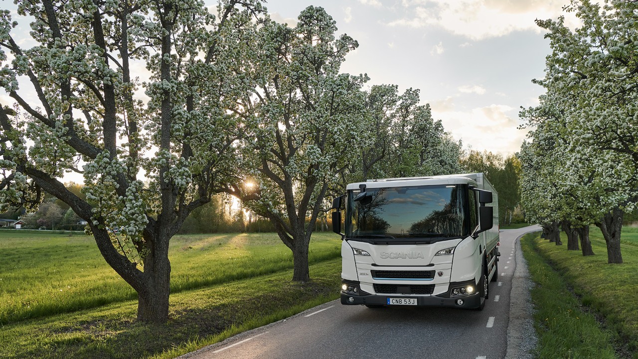 Raskaan kaluston ilmastointi-huolto Scanialta