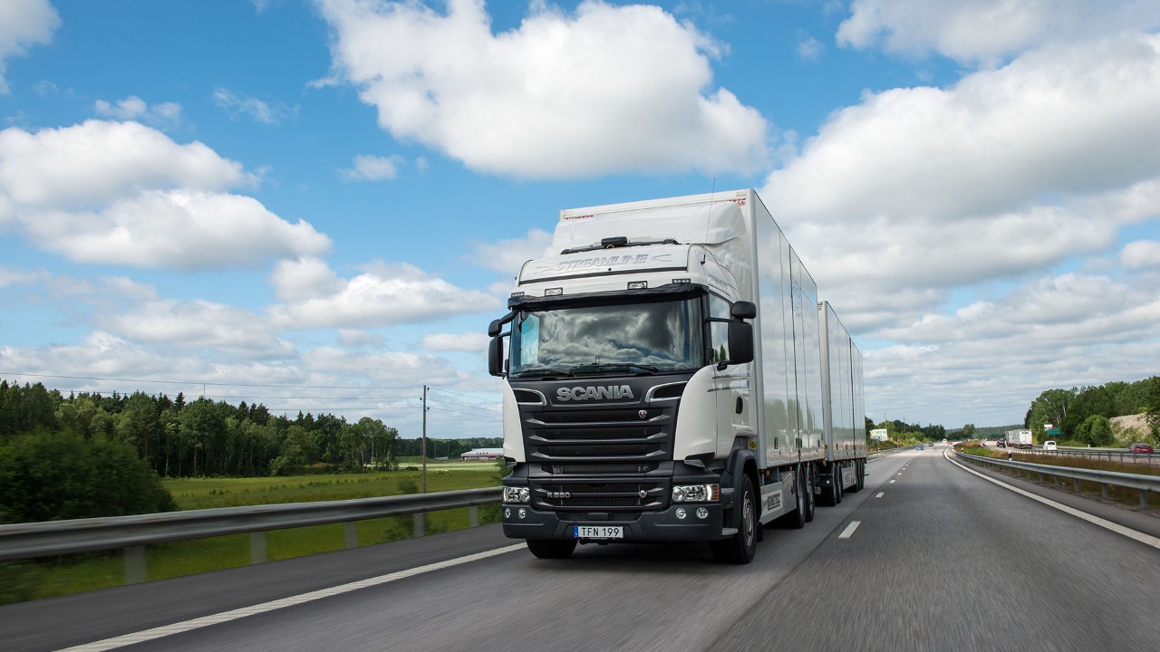 Perävaunun-huolto-Scania