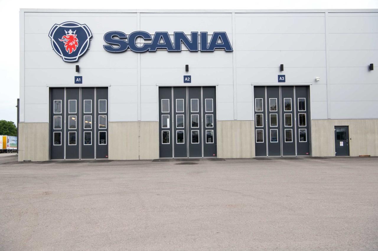 Raskaan kaluston katsastus Scanialta kuorma-auto huoltojen yhteydessä