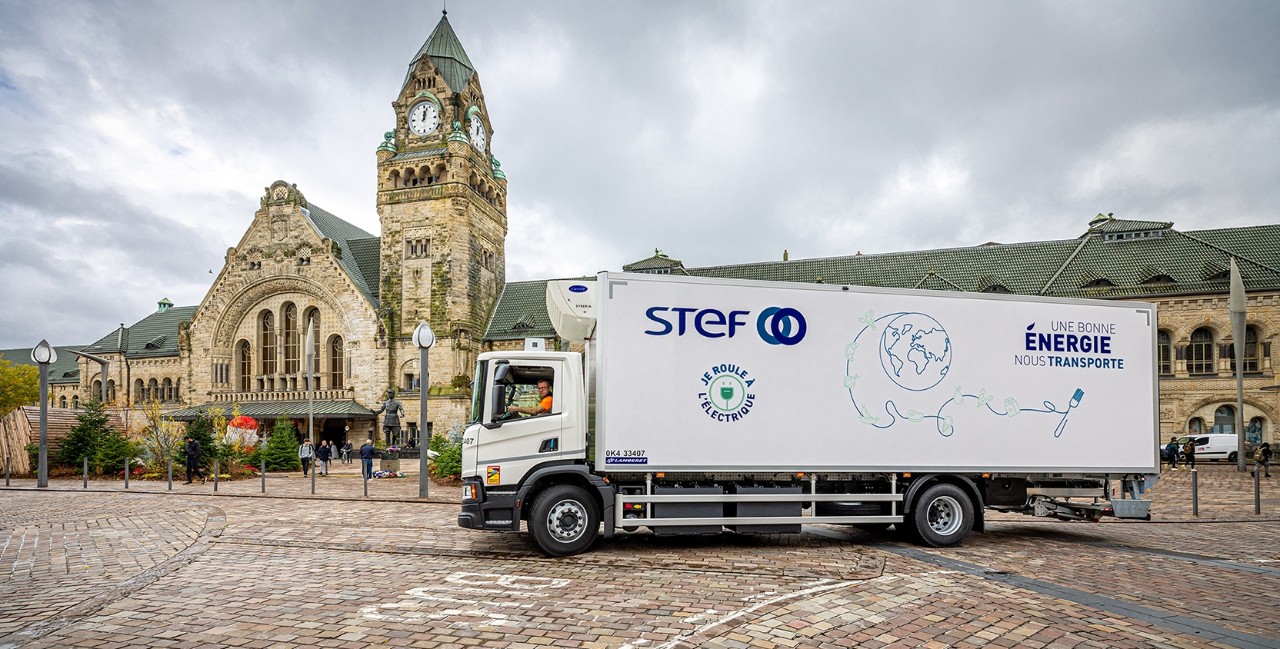Scania livre un véhicule 100 % électrique au Groupe STEF