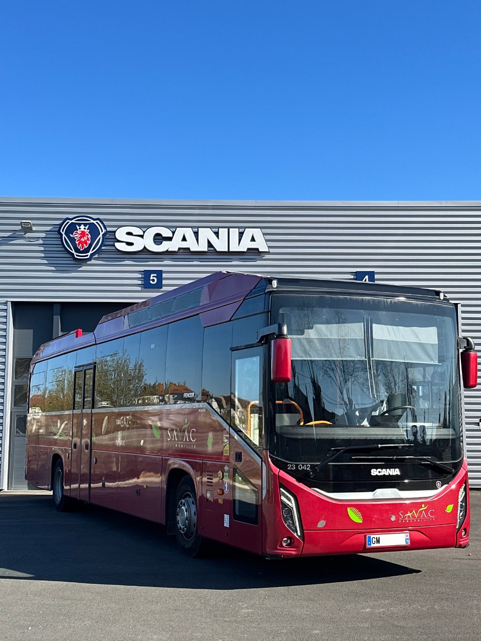 Scania livre ses premiers cars scolaires Fencer en Île-de-France