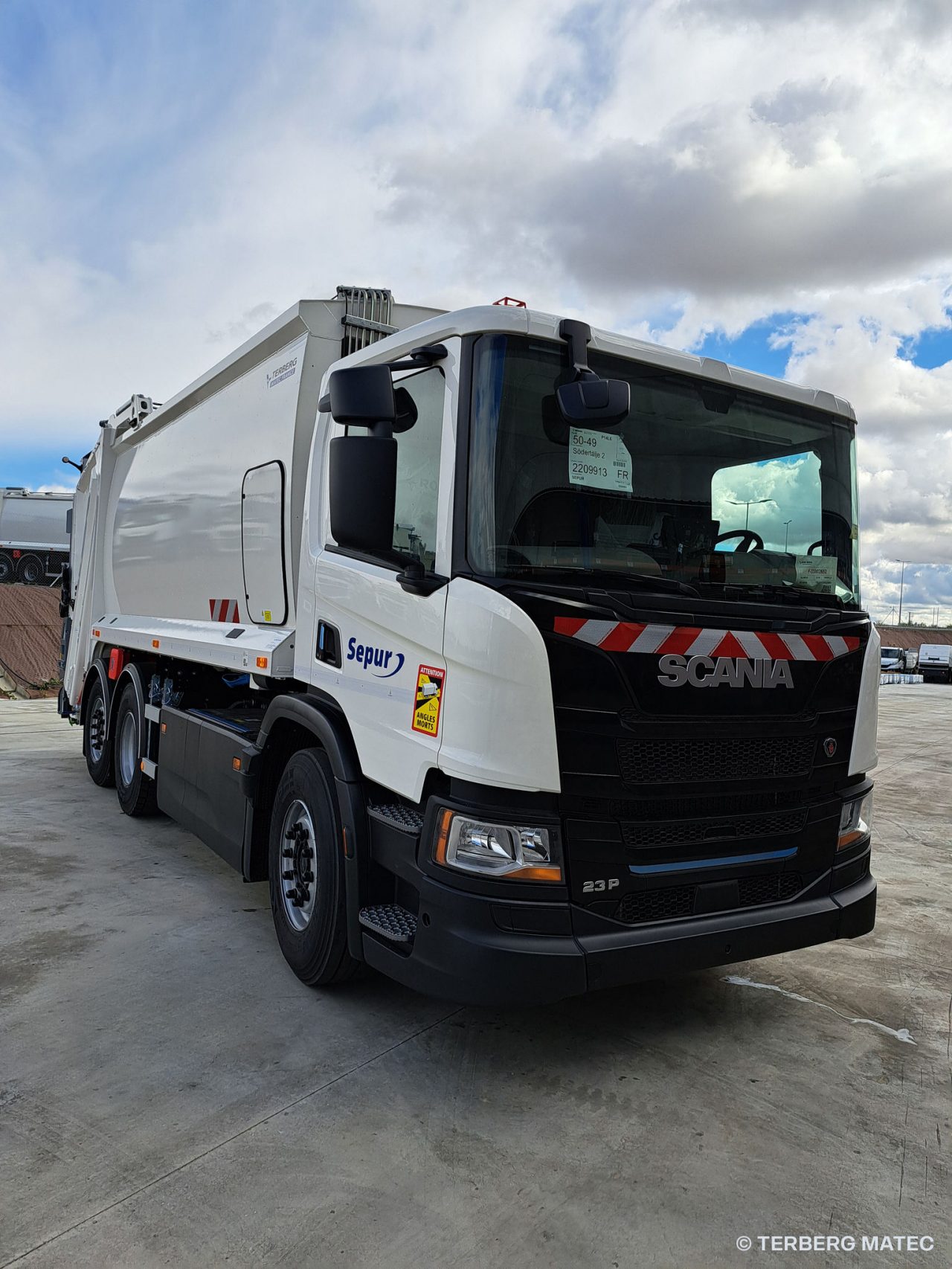 Scania France livre 41 BOM électriques à Sepur