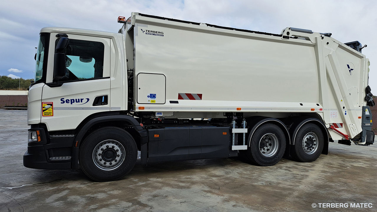 Scania France livre 41 BOM électriques à Sepur