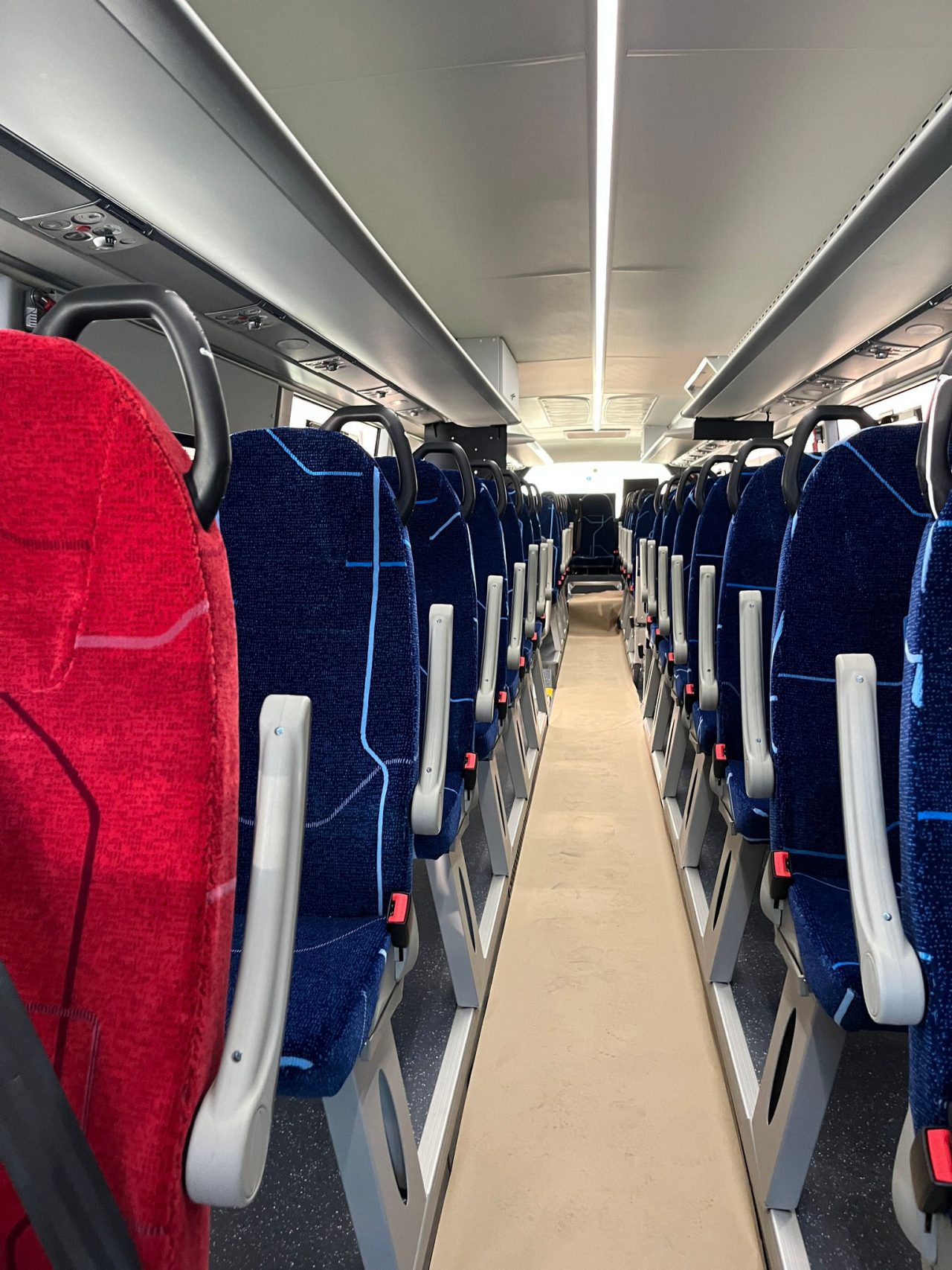 Scania France va livrer 201 autocars de ligne i4 biogaz à Île-de-France Mobilités