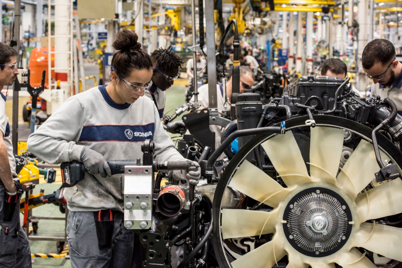 Scania Production recrute
