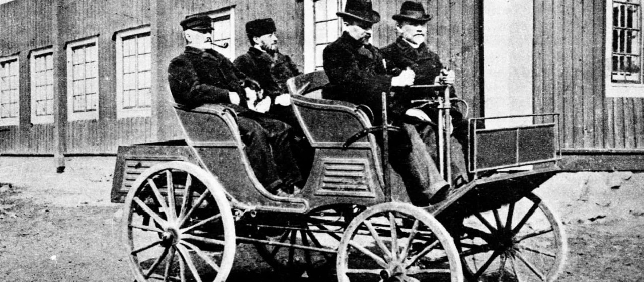 1897: First completely Swedish-built car