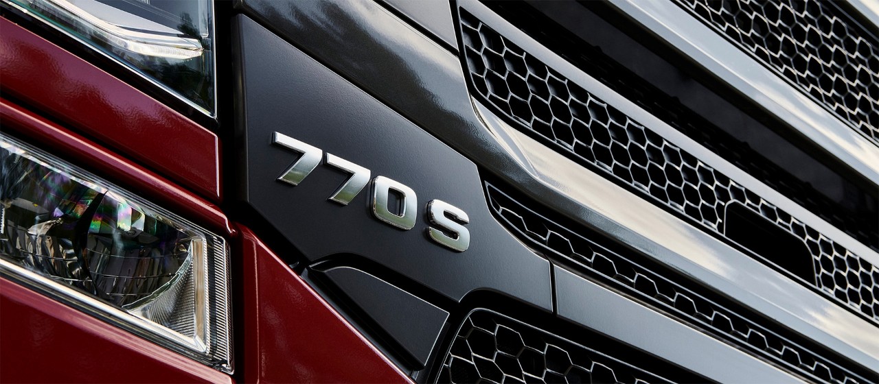 2020: New V8 range provides ultimate power