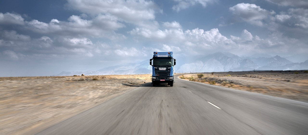 Scania 560 S XT V8 6x4 Heavy haulage on a road in the dessert in Oman.