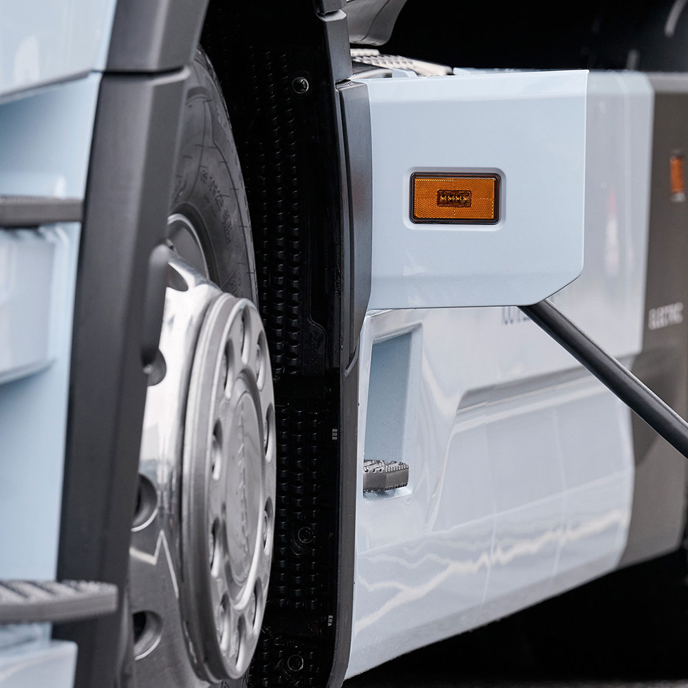 Truck charging
